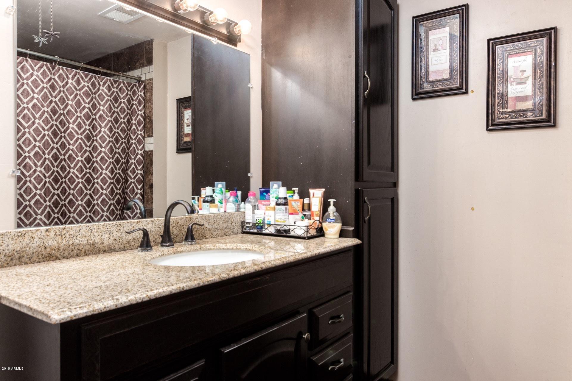 1532 West Chipman Road Phoenix, AZ 85041 - Photo 18 of 37 0018-Chipman - 1532 (20)