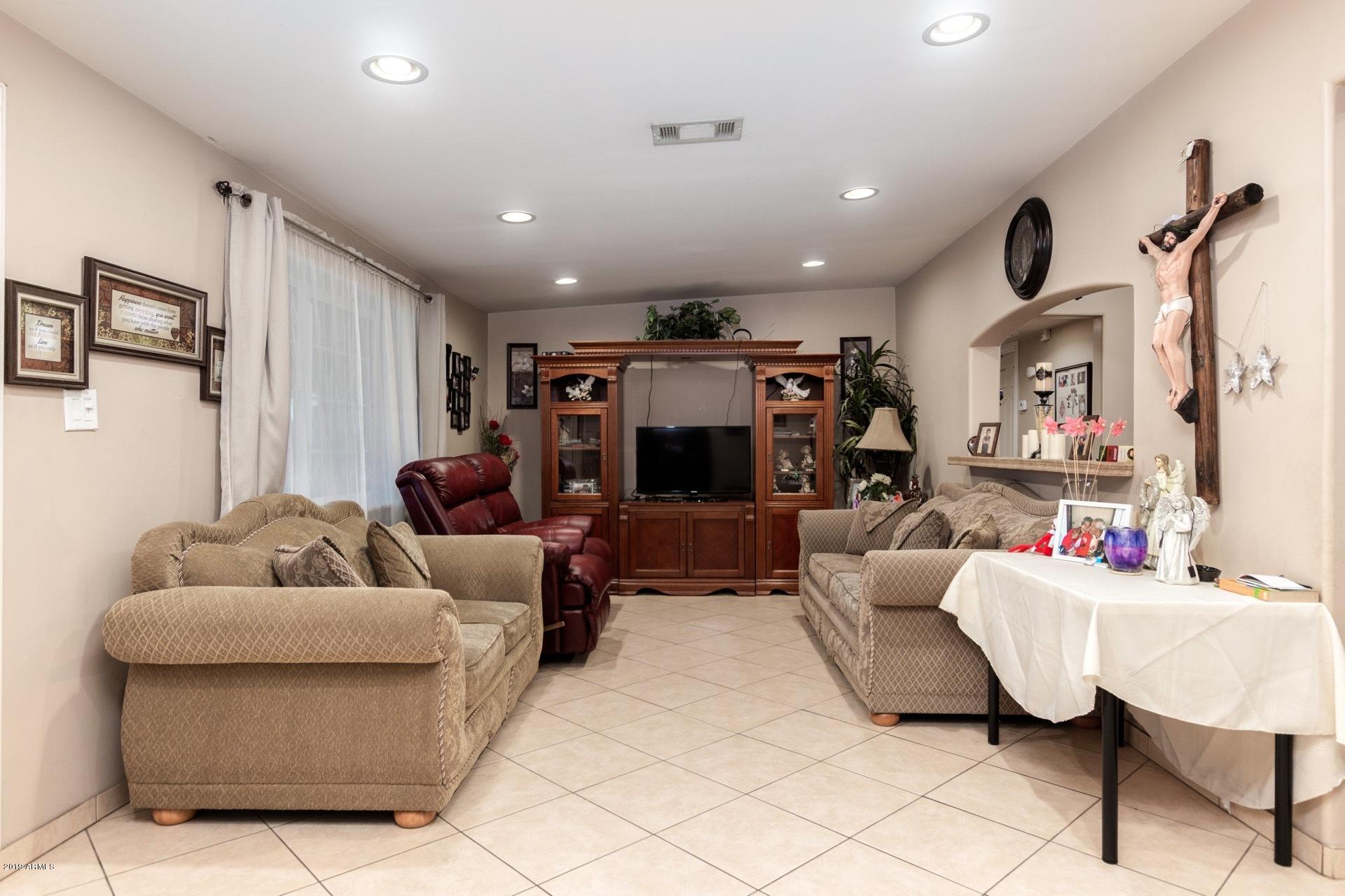 1532 West Chipman Road Phoenix, AZ 85041 - Photo 6 of 37 0006-Chipman - 1532 (5)