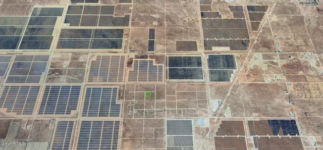 a picture of a bathroom with a bathtub and a shower curtain