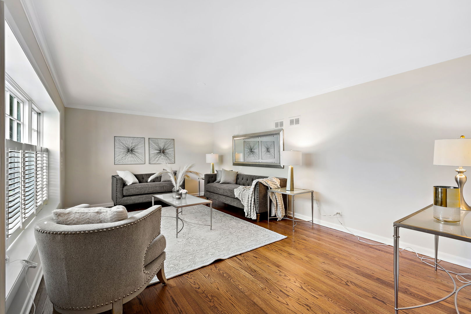 2748 Shannon Road Northbrook, IL 60062 - Photo 3 of 23 a living room with furniture and a wooden floor