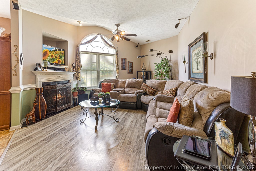 7033 Roslin Farm Road Hope Mills, NC 28348 - Photo 9 of 50 Gallery Image 9