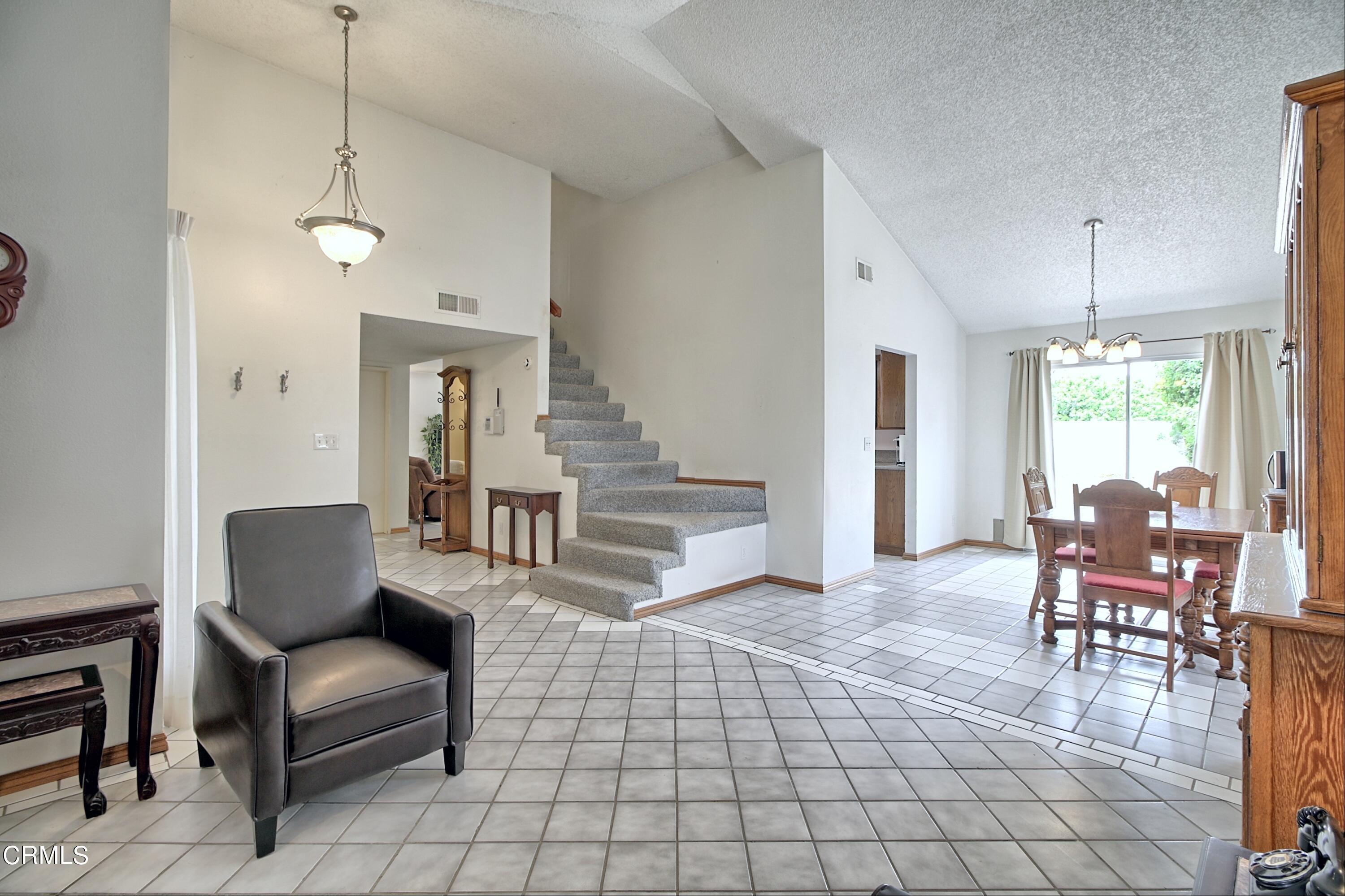 1111 Rivas Lane Oxnard, CA 93035 - Photo 8 of 28 036 (30)