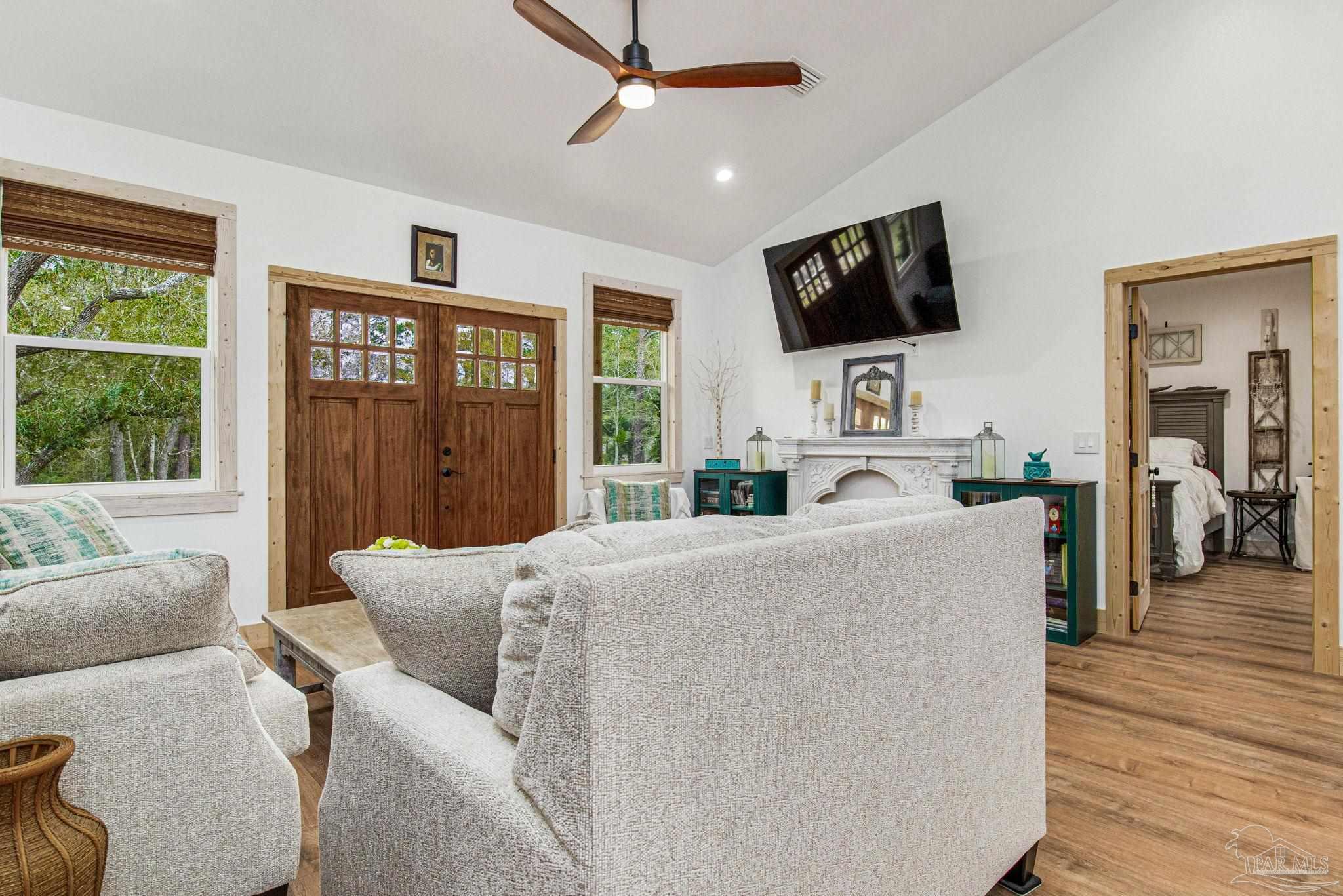 1797 Pearson Road Milton, FL 32583 - Photo 2 of 33 Gallery Image 2