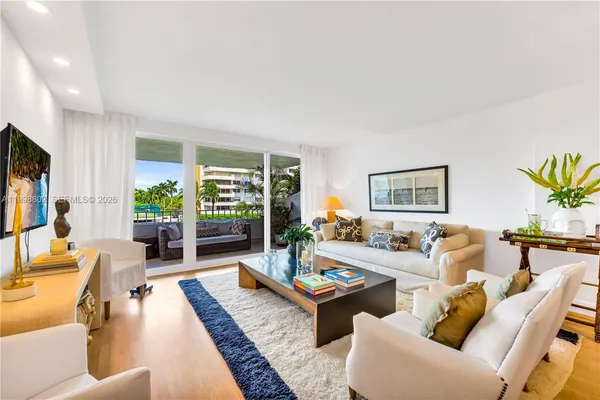 $7,000 | 199 Ocean Ln Drive, Unit 306, Key Biscayne, FL 33149