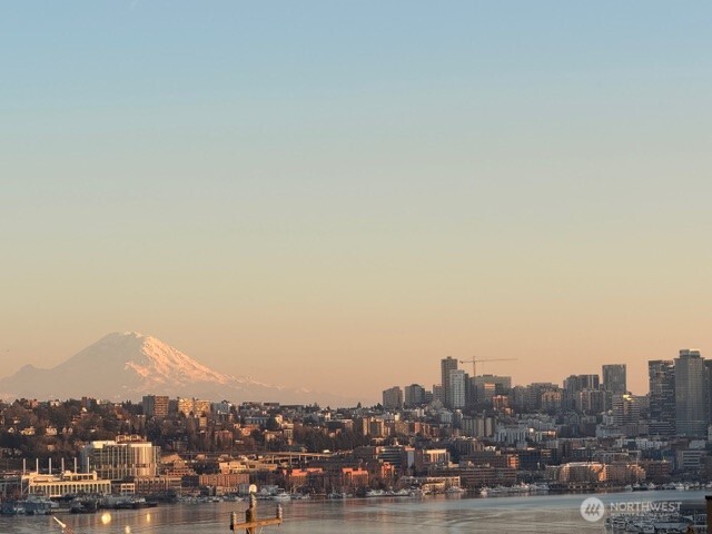 4020 Aurora Avenue North, Unit 403 Seattle, WA 98103 - Photo 1 of 37