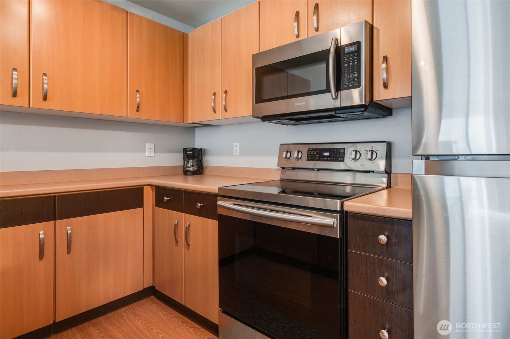 4020 Aurora Avenue North, Unit 403 Seattle, WA 98103 - Photo 16 of 37