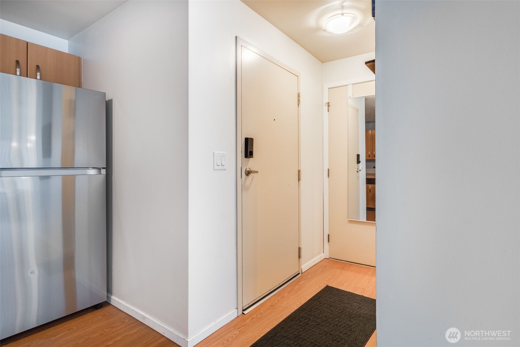 4020 Aurora Avenue North, Unit 403 Seattle, WA 98103 - Photo 27 of 37