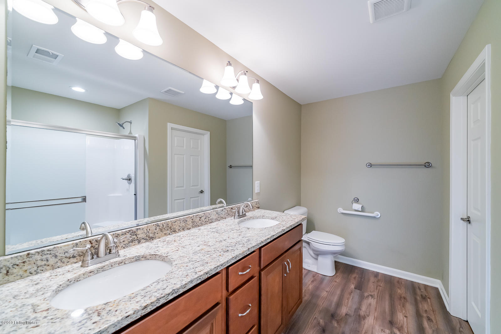 6538 Renate Road Louisville, KY 40291 - Photo 19 of 39 6538 Renate Rd L-18