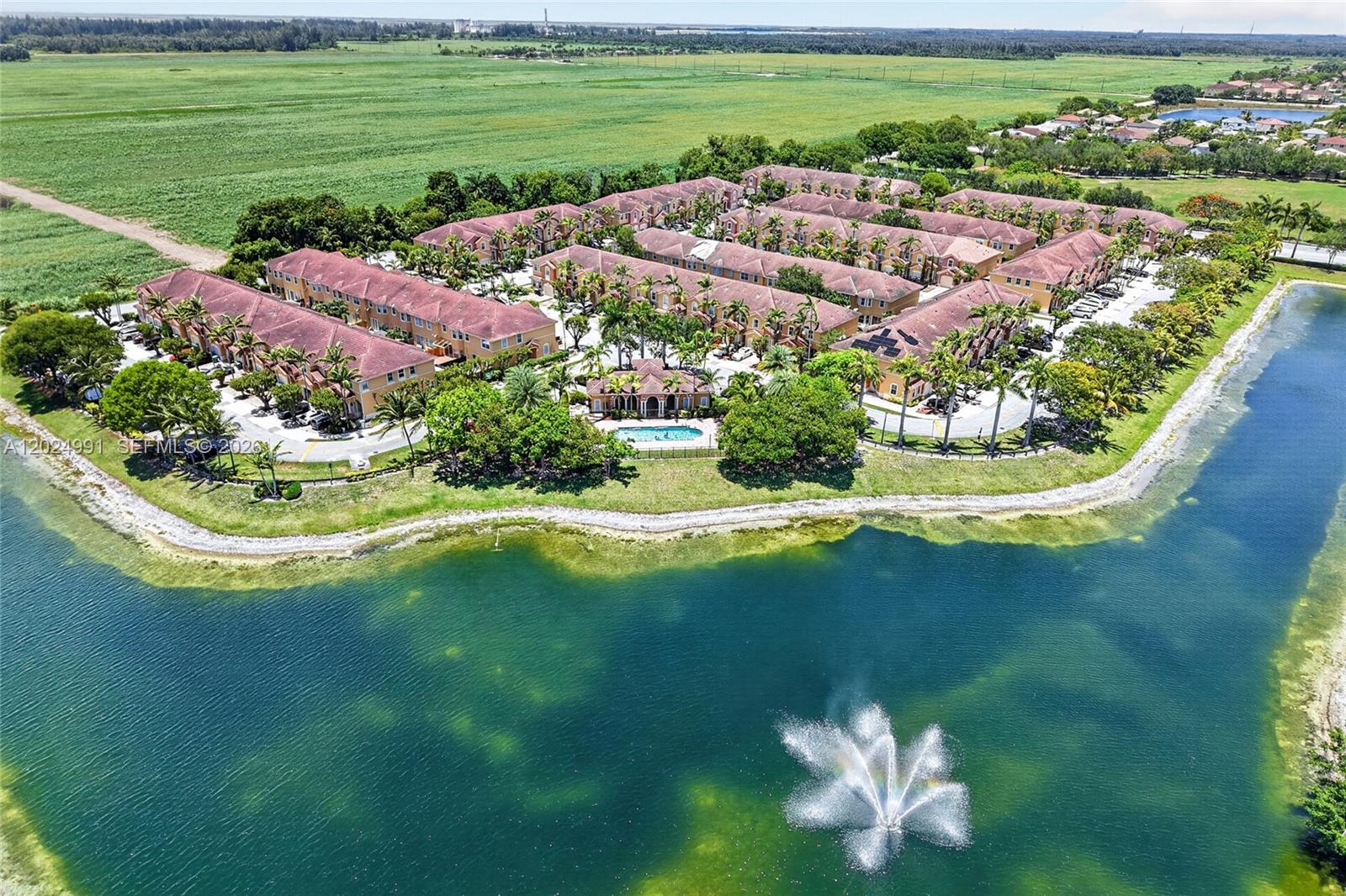 16651 Southwest 79th Terrace Miami, FL 33193 - Photo 33 of 34 a view of a lake with a lake
