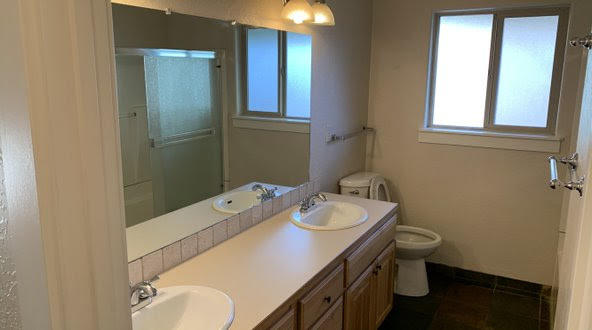 168 Southeast Rice Way Bend, OR 97702 - Photo 12 of 22 unnamed (9)