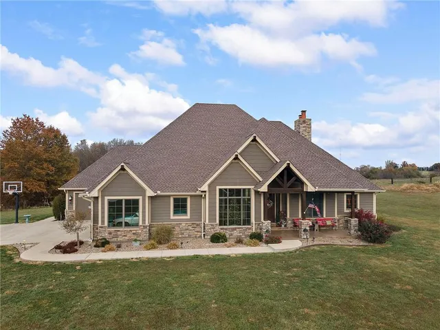 $815,000 | 24992 Cr 234 Road, Carrollton, MO 64633