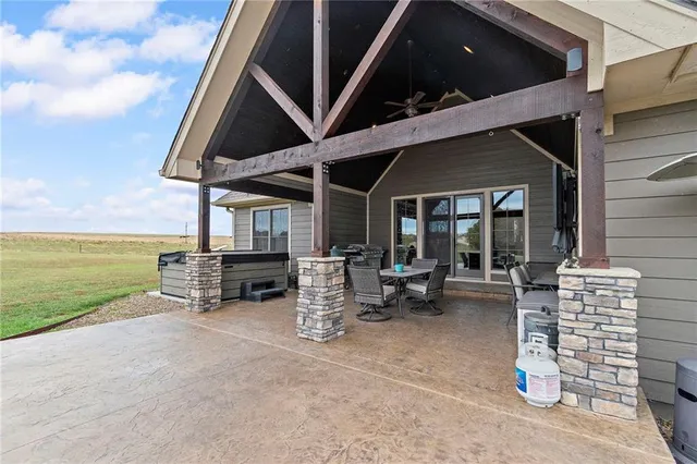 $815,000 | 24992 Cr 234 Road, Carrollton, MO 64633