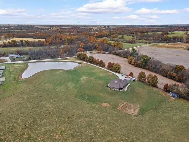 $815,000 | 24992 Cr 234 Road, Carrollton, MO 64633