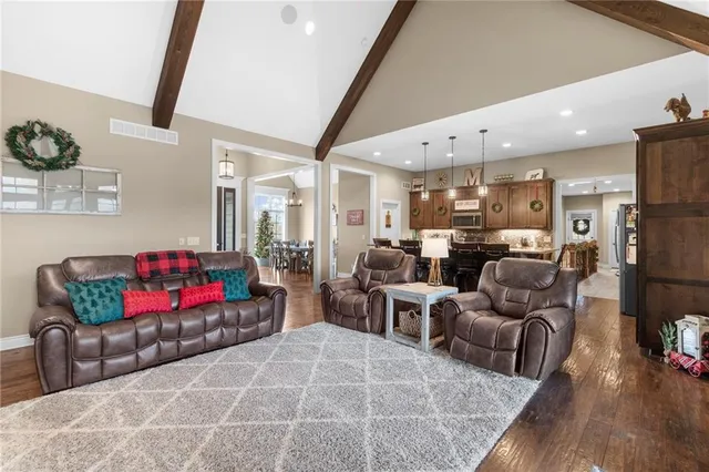 $815,000 | 24992 Cr 234 Road, Carrollton, MO 64633