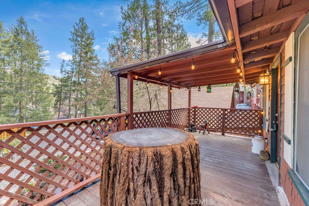 53705 Country Club Drive Idyllwild, CA 92549 - Photo 5 of 26 a view of a roof deck