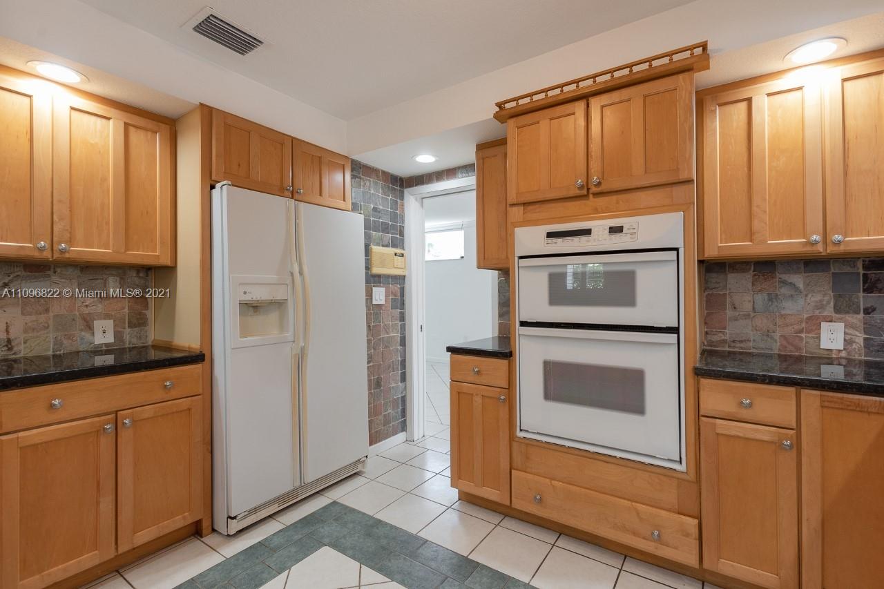 210 Southwest 28th Road Miami, FL 33129 - Photo 19 of 41 Kitchen