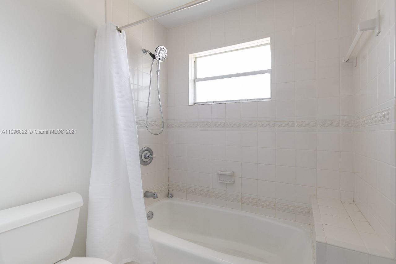 210 Southwest 28th Road Miami, FL 33129 - Photo 29 of 41 Bathroom