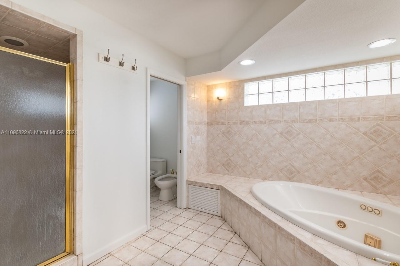210 Southwest 28th Road Miami, FL 33129 - Photo 38 of 41 Master Bathroom