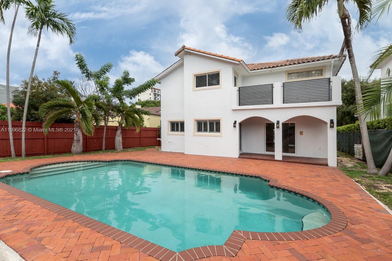 210 Southwest 28th Road Miami, FL 33129 - Photo 4 of 41 Pool/backyard