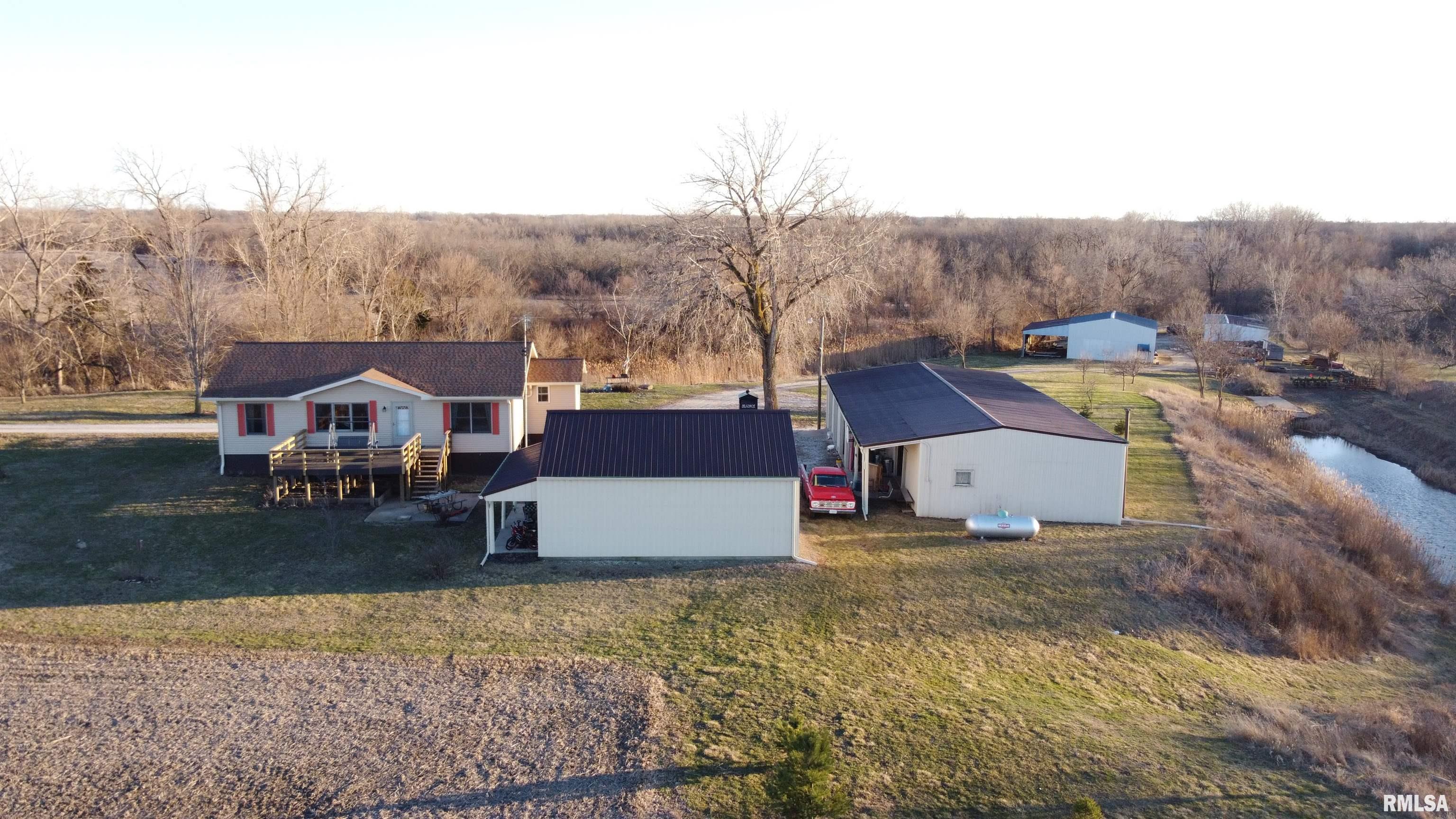 15701 E Highway Canton, IL 61520 - Photo 2 of 78