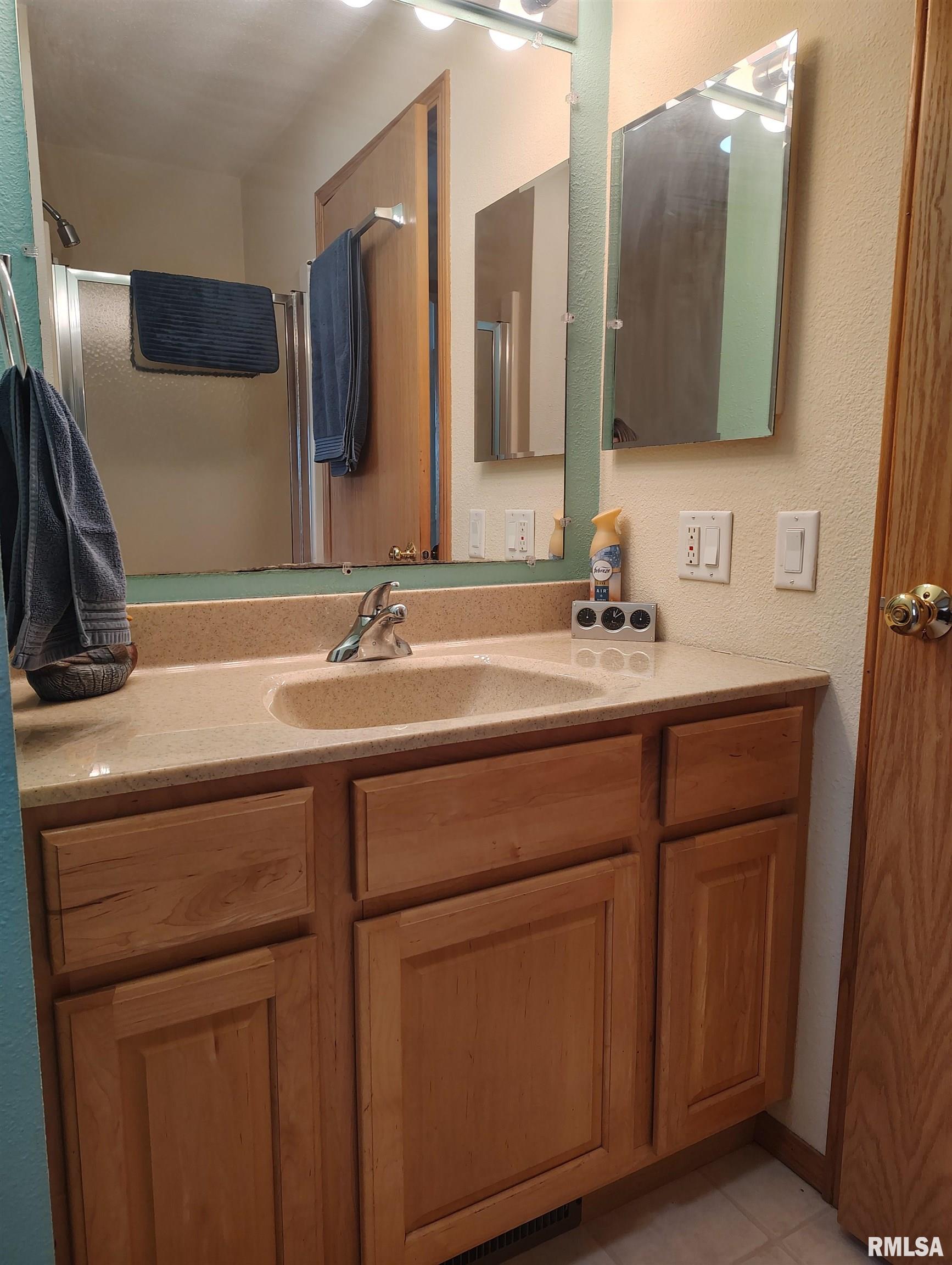 15701 E Highway Canton, IL 61520 - Photo 53 of 78