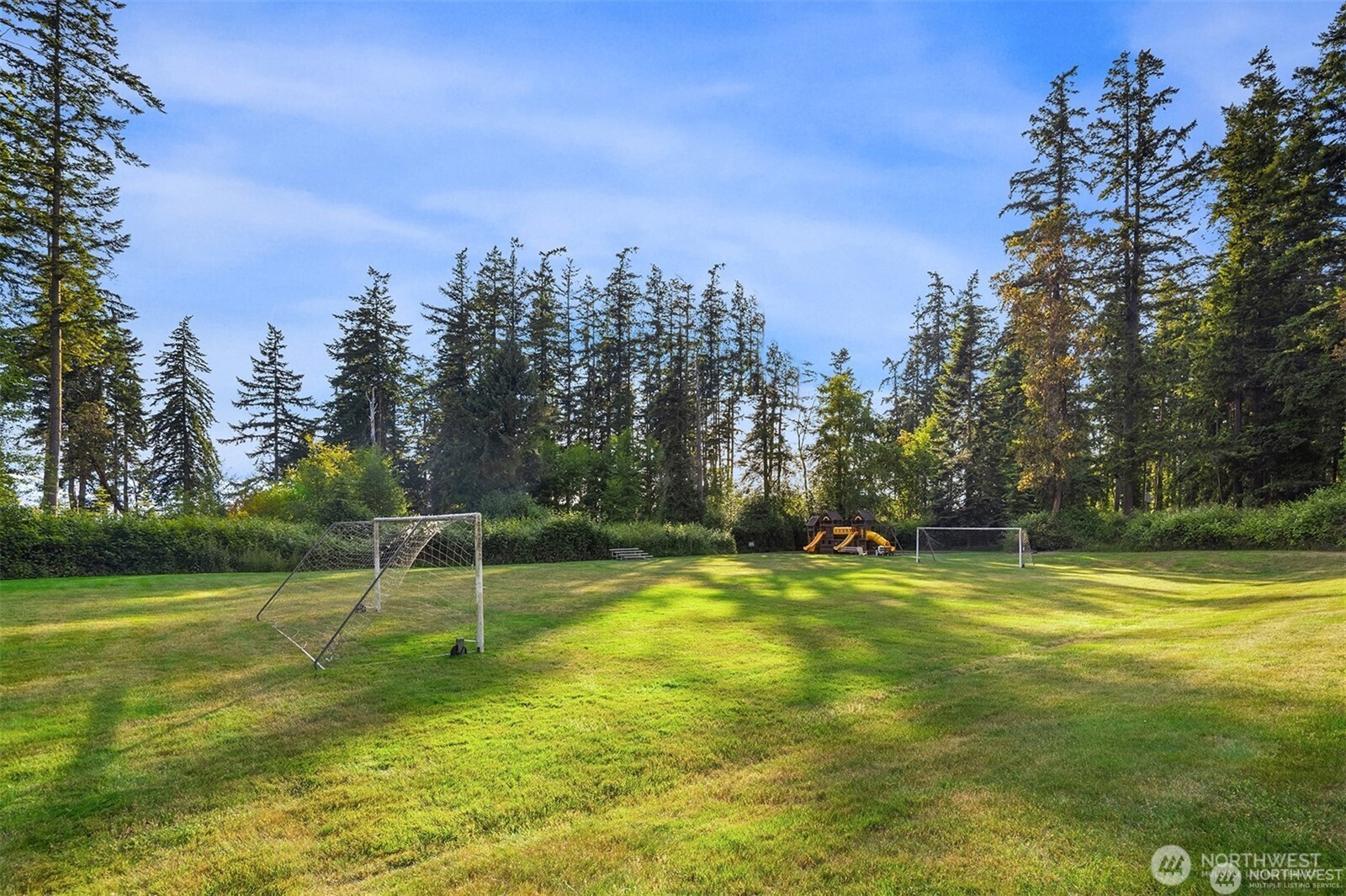 0 Mutiny Bay Road Freeland, WA 98249 - Photo 3 of 5 a view of a volley ball court