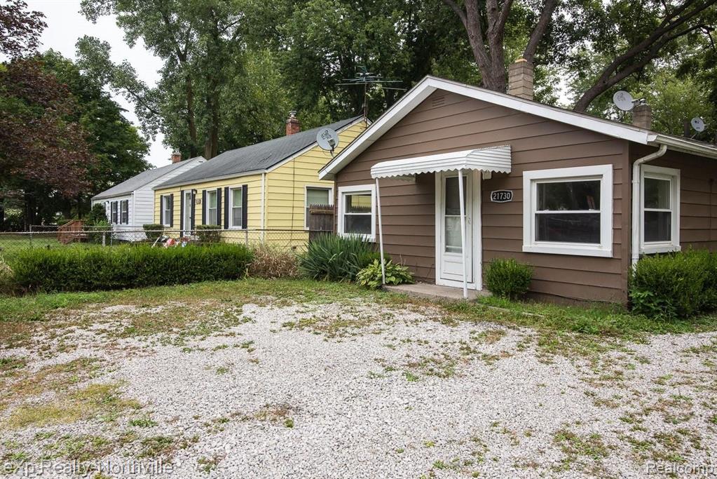 21730 Middlebelt Road Farmington Hills, MI 48336 - Photo 2 of 27