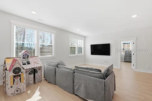 $1,195,000 | 70 Clifton Drive, Okatie, SC 29909