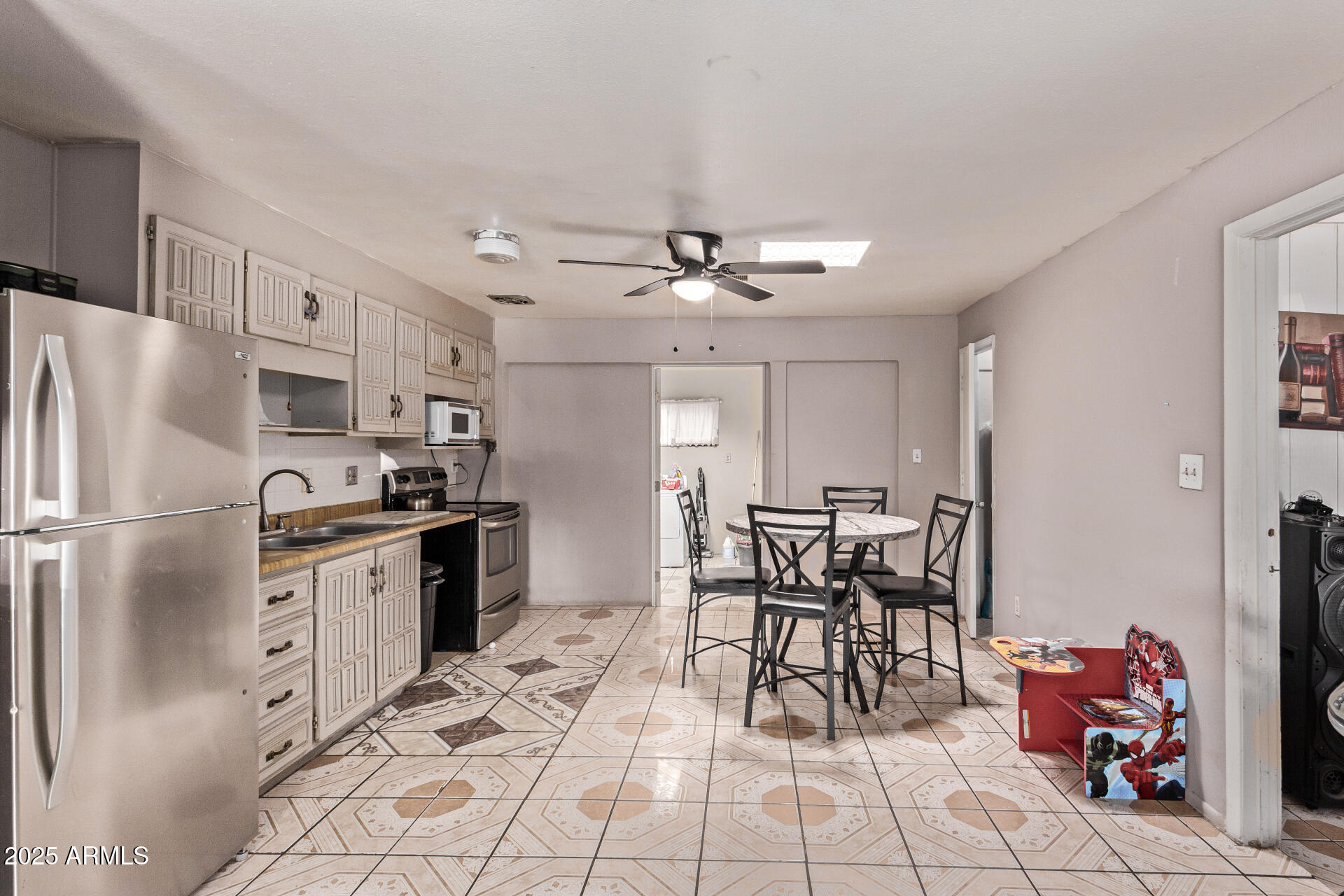 6814 West Berkeley Road Phoenix, AZ 85035 - Photo 12 of 31 12 Berkeley