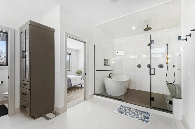 $1,299,000 | 3324 Hideaway Drive, Caledonia, MI 49316