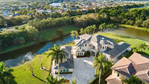 $7,549,000 | 17106 Ave Le Rivage, Boca Raton, FL 33496