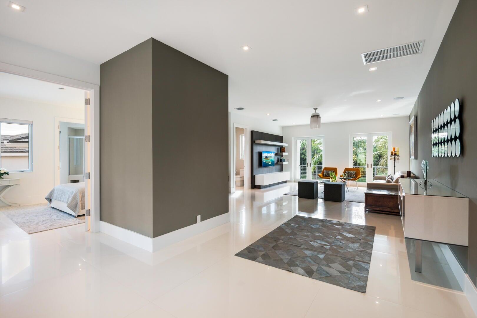 17106 Ave Le Rivage Boca Raton, FL 33496 - Photo 44 of 76 Sitting Area