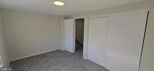 $2,500 | 15 Asbury Way, Sterling, VA 20165