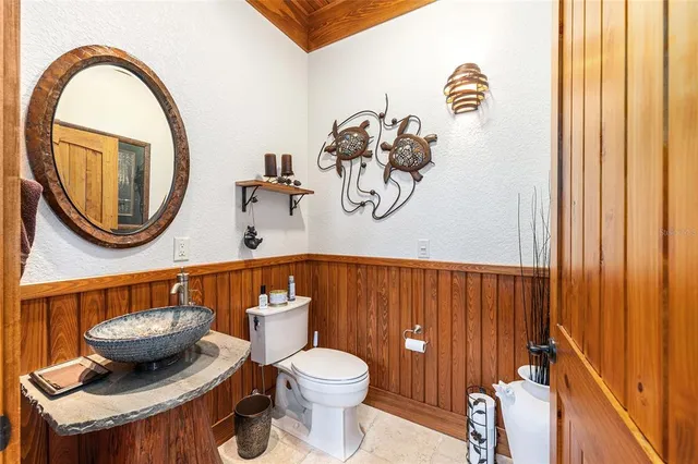 $1,075,000 | 15225 Northeast 246 Avenue, Salt Springs, FL 32134