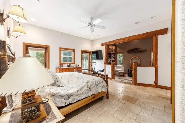 $1,075,000 | 15225 Northeast 246 Avenue, Salt Springs, FL 32134
