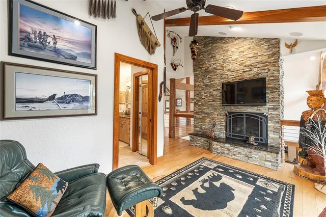 $1,075,000 | 15225 Northeast 246 Avenue, Salt Springs, FL 32134