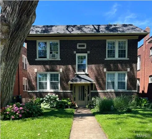 $434,900 | 4951 Magnolia Avenue, St. Louis, MO 63139