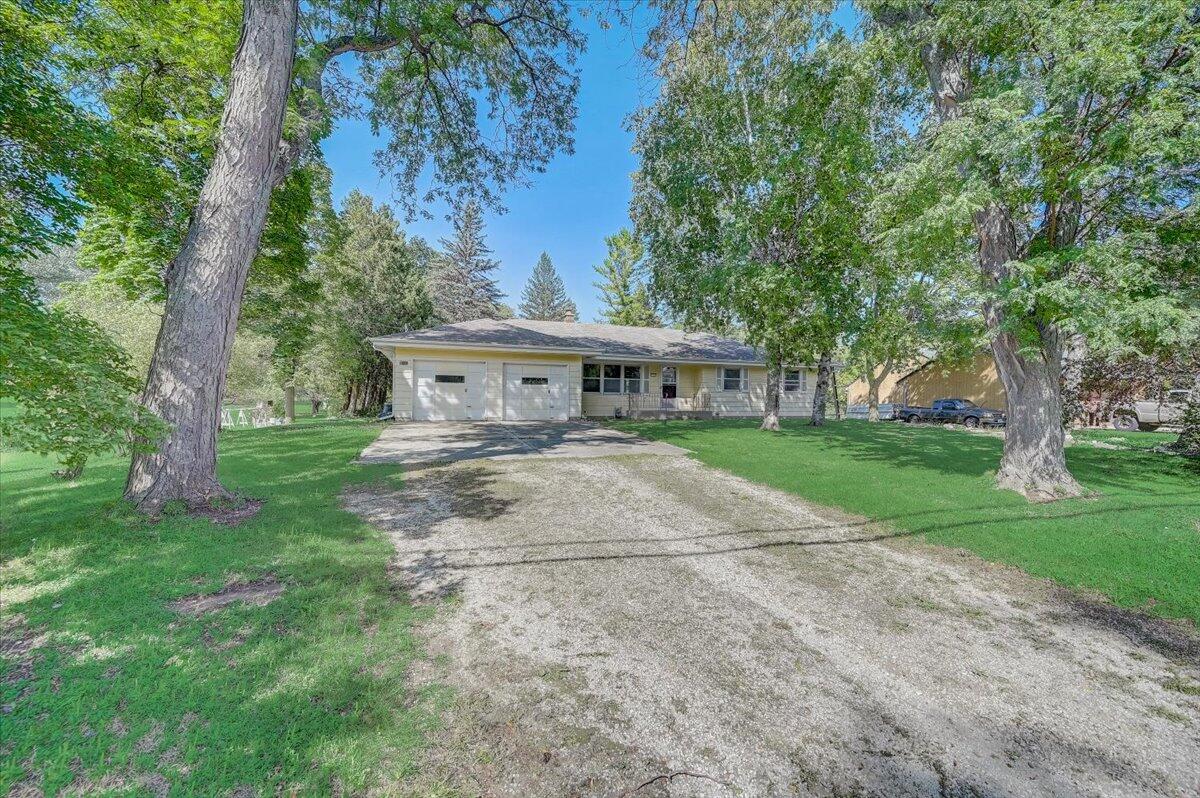 3000 West Franklin Terrace, Franklin, WI 53132 Compass