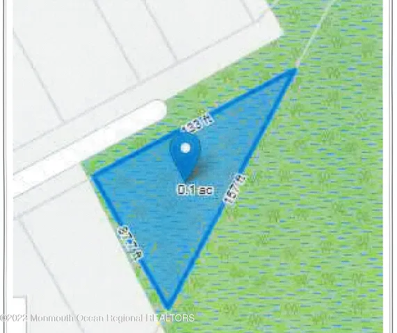 a view of an outdoor space