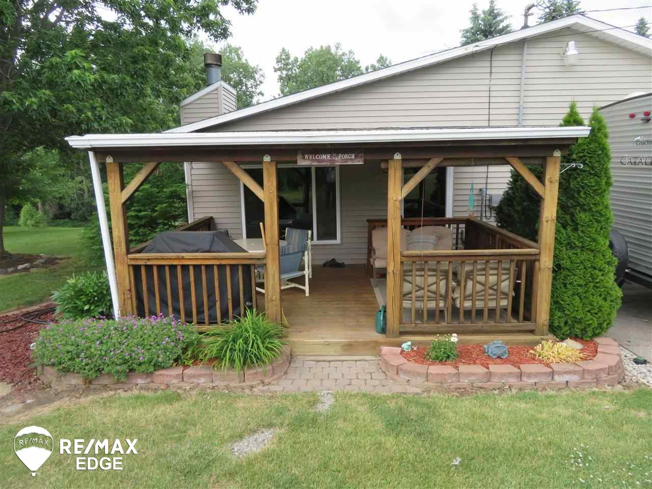 12523 East Bristol Road Davison, MI 48423 - Photo 34 of 57 21463795-33.JPG
