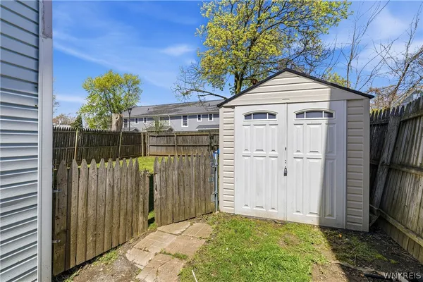 $250,000 | 469 Hinman Avenue, Buffalo, NY 14216