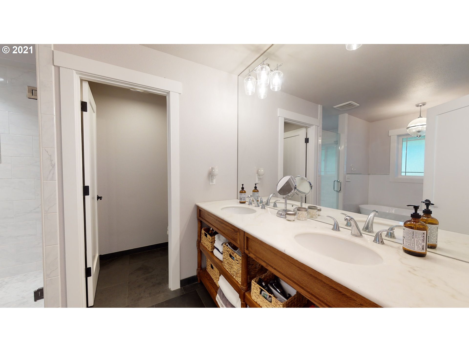1657 Fisher Road Roseburg, OR 97471 - Photo 16 of 32 Gallery Image 16