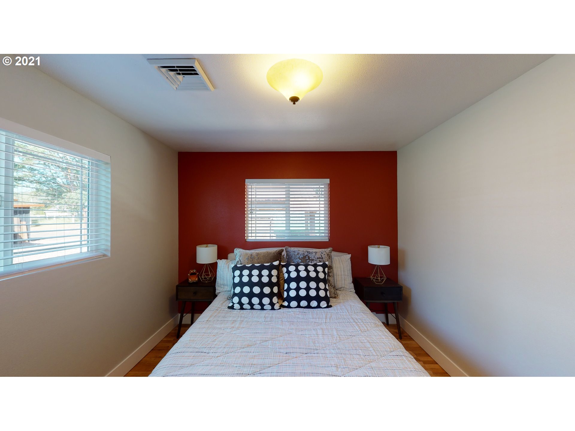 1657 Fisher Road Roseburg, OR 97471 - Photo 24 of 32 Gallery Image 24
