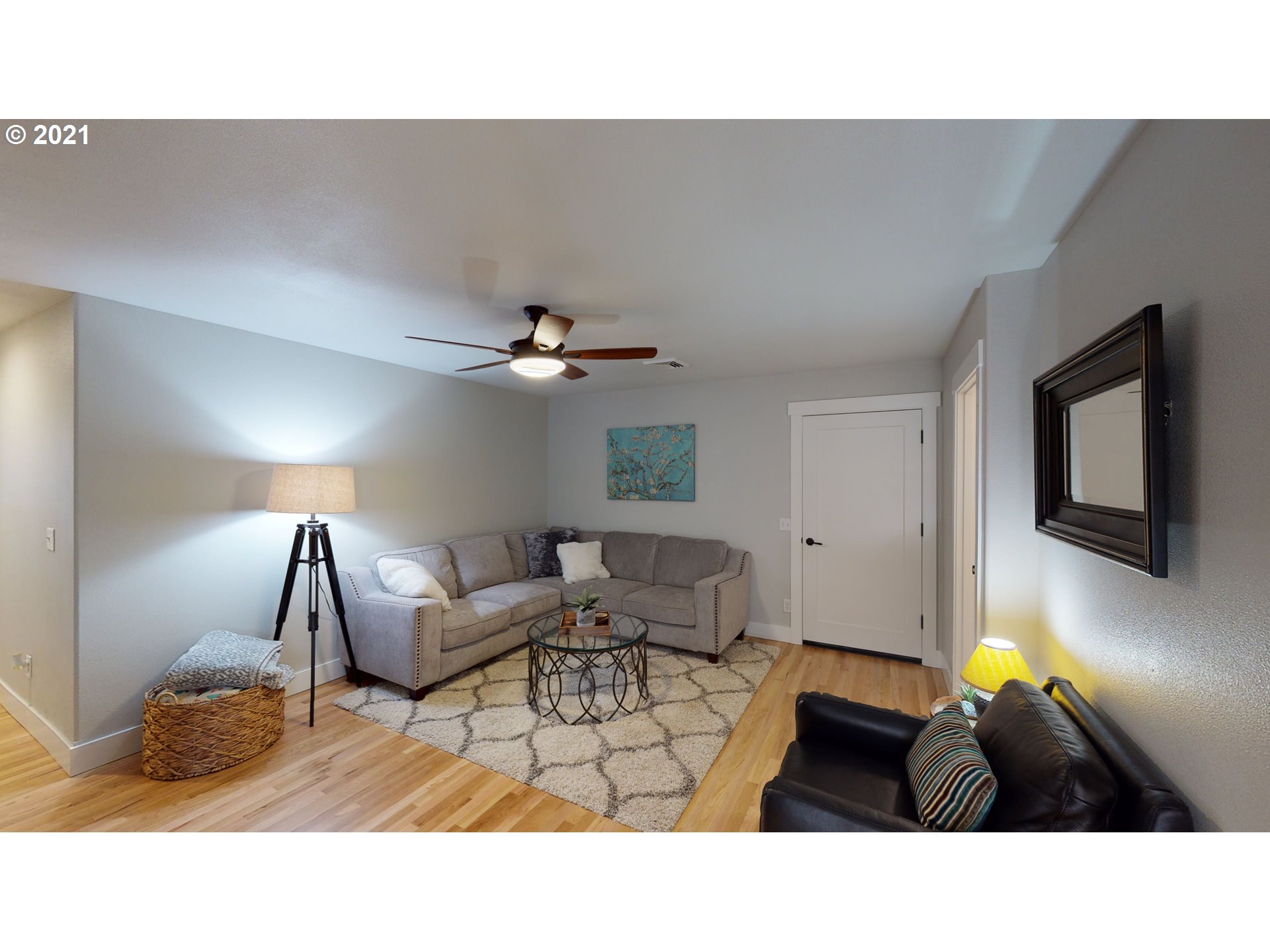 1657 Fisher Road Roseburg, OR 97471 - Photo 8 of 32 Gallery Image 8