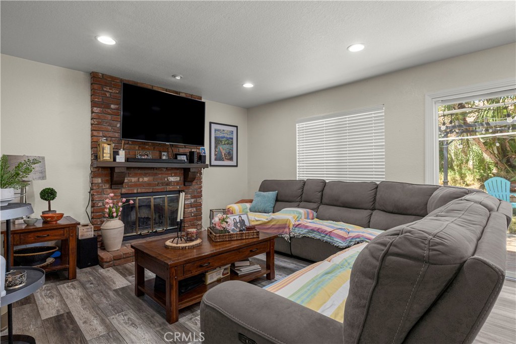 1176 West Buxton Street Rialto, CA 92377 - Photo 13 of 31