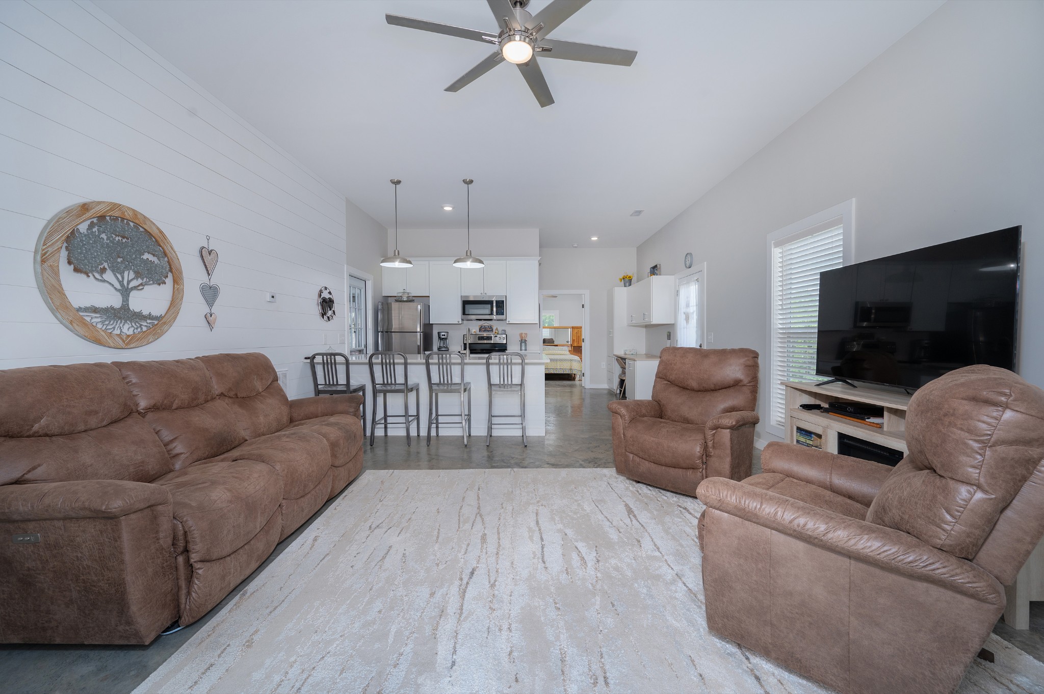 1395 New Kimmins Road Hohenwald, TN 38462 - Photo 3 of 47