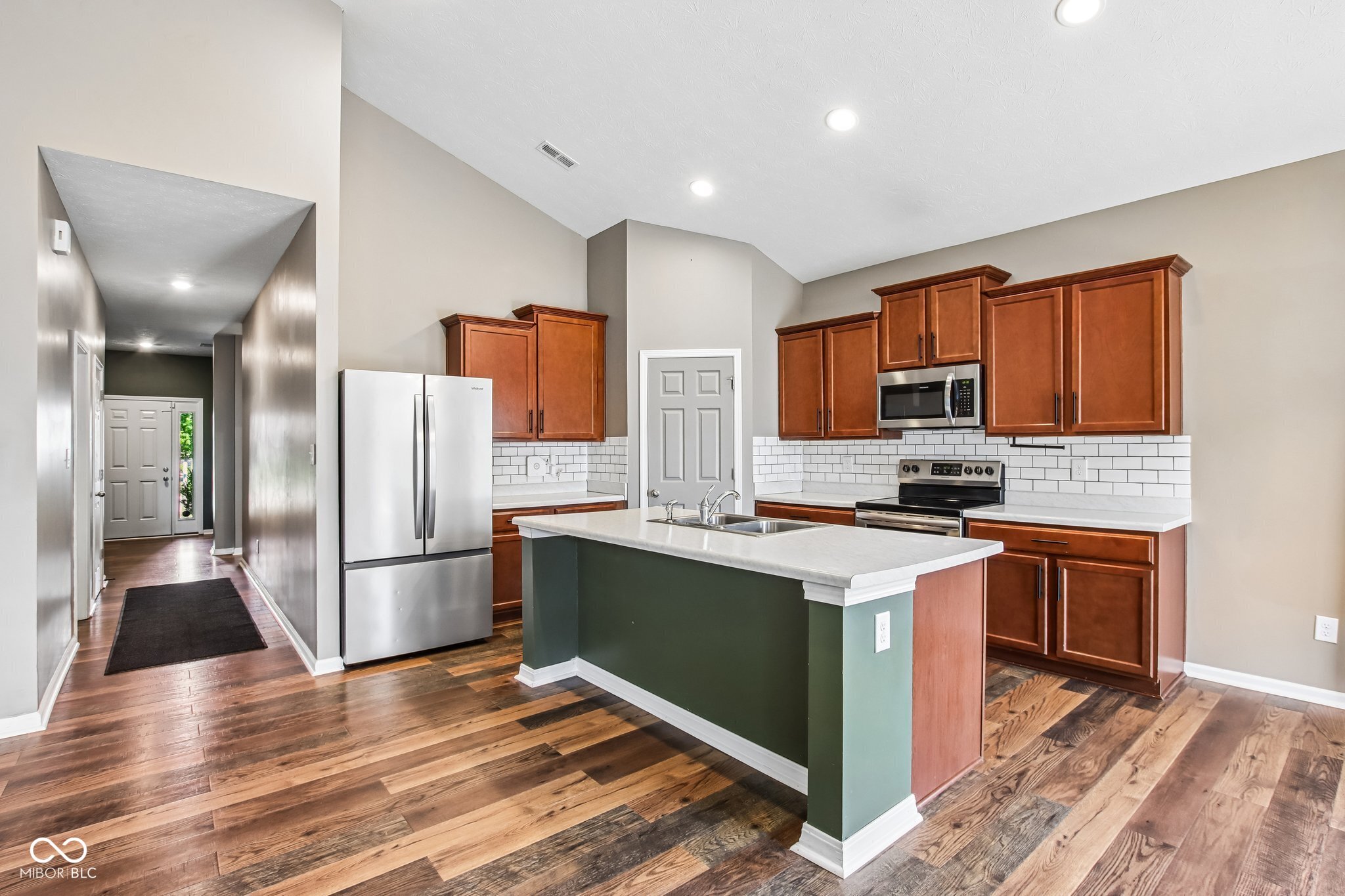 6627 Mayapple Drive Pendleton, IN 46064 - Photo 4 of 35