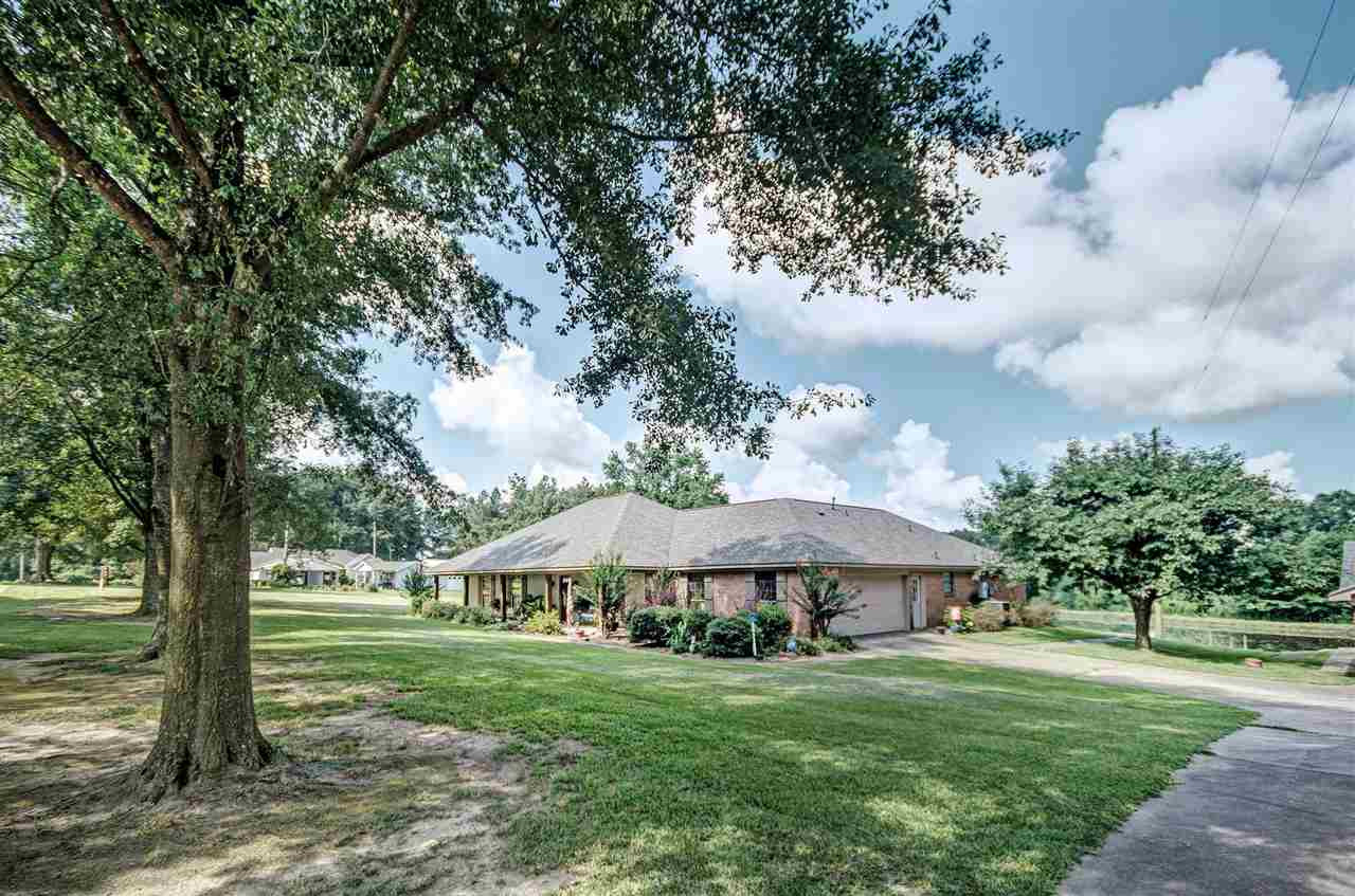 172 Charlie White Road Pelahatchie, MS 39145 - Photo 1 of 38 Photo 1