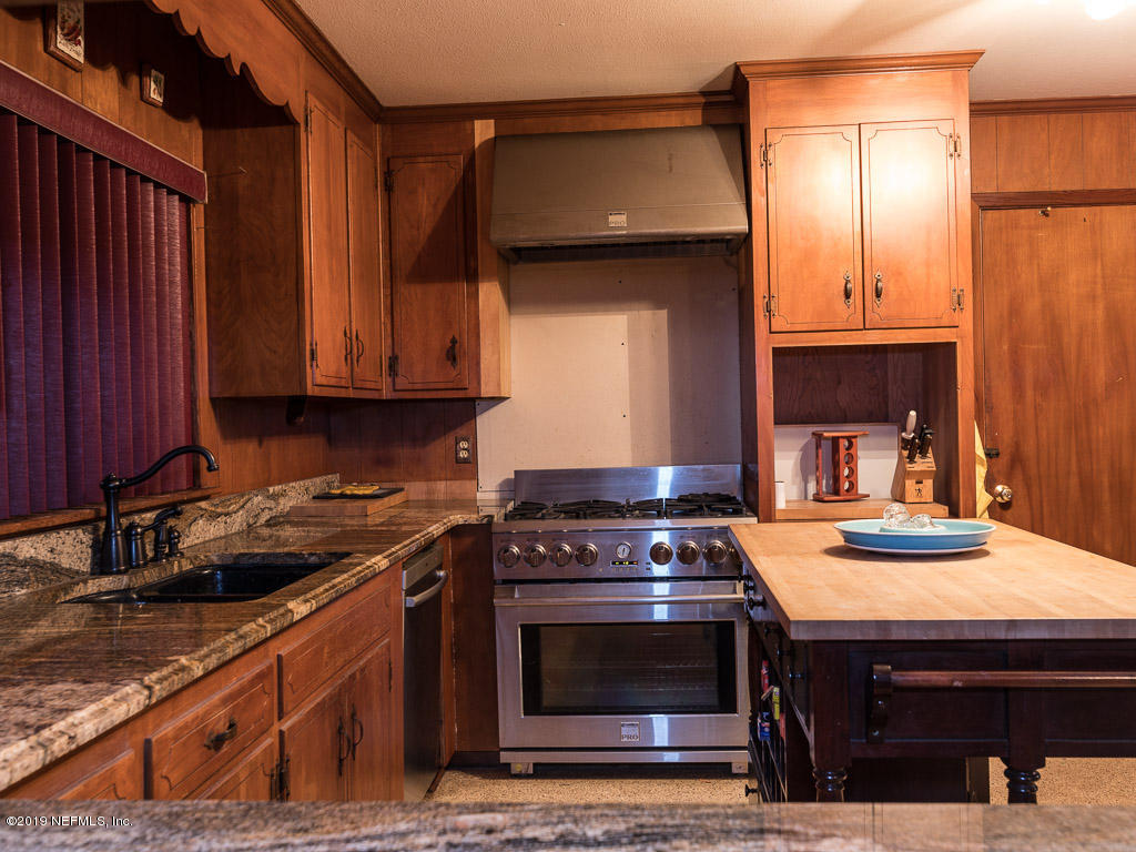 59 Nelsons Point Keystone Heights, FL 32656 - Photo 4 of 17 Kitchen