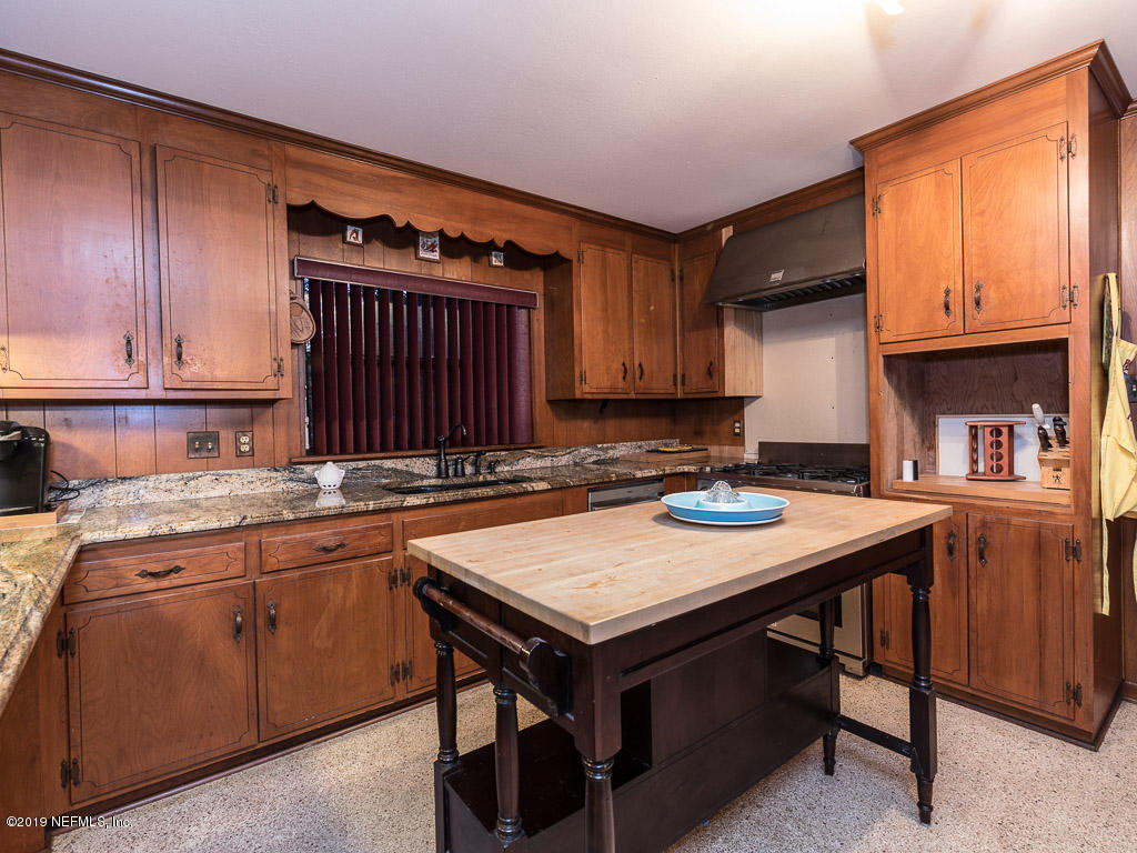 59 Nelsons Point Keystone Heights, FL 32656 - Photo 6 of 17 Kitchen